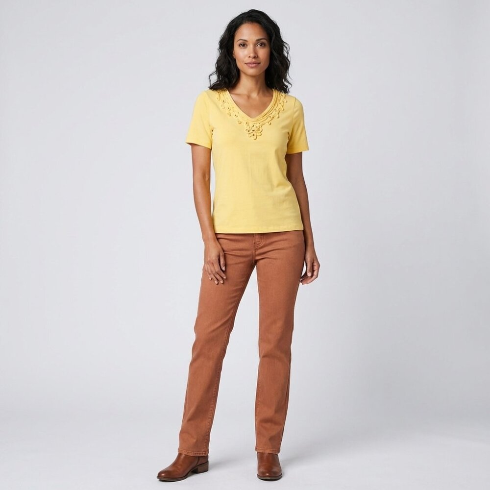 City Girl embellished T shirt yellow Size M (Pre-Loved)